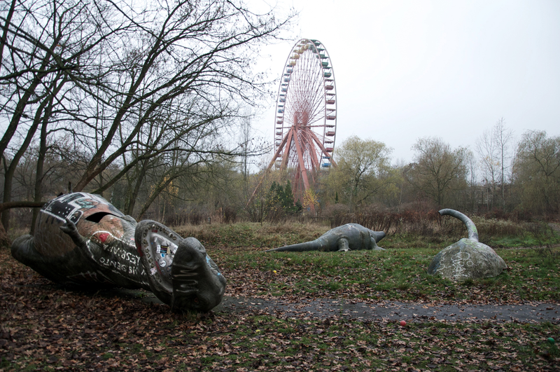 Illustration for article titled Eerie Images of America's Abandoned Amusement Parks Will Haunt You